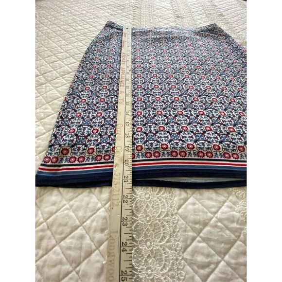 Max Studio Knee Length Skirt Blue, Navy and Red Geometric Print Size Medium - Picture 11 of 11